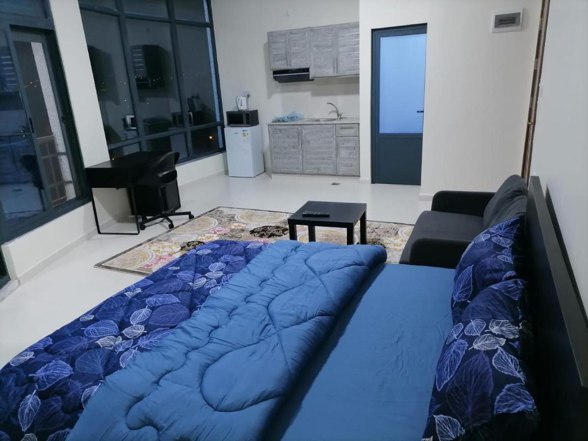 Apartmán For Women Only - للنساء فقط Umm al-Amad Exteriér fotografie
