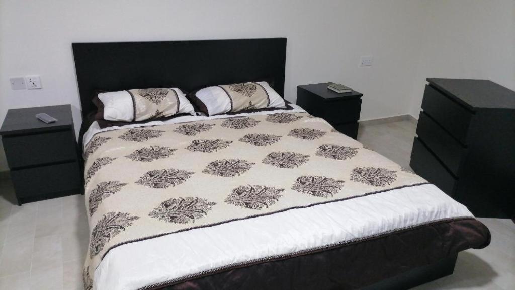 Apartmán For Women Only - للنساء فقط Umm al-Amad Exteriér fotografie