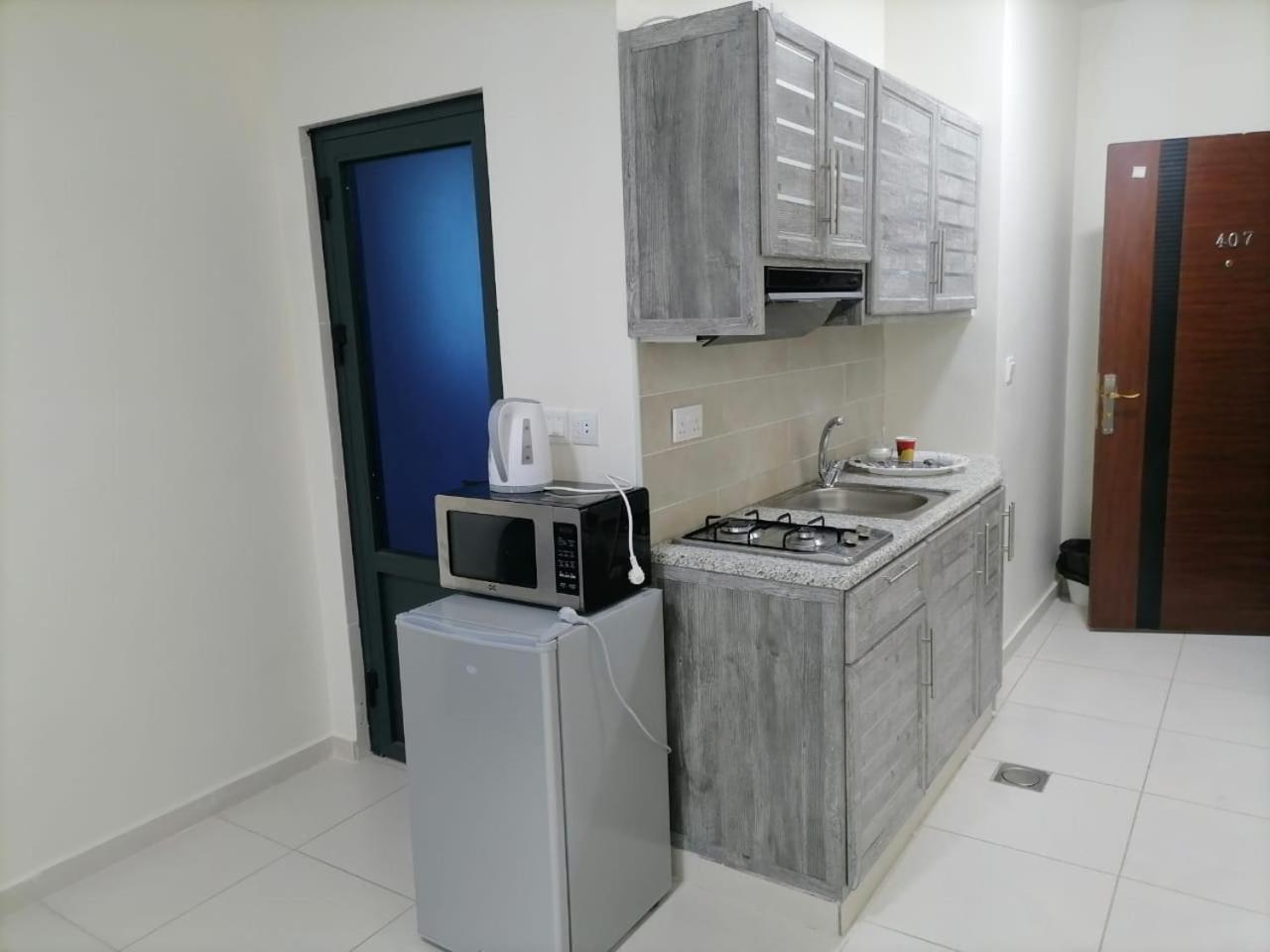 Apartmán For Women Only - للنساء فقط Umm al-Amad Exteriér fotografie